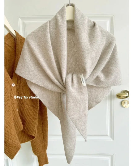 Women’s Wool Triangle Scarf