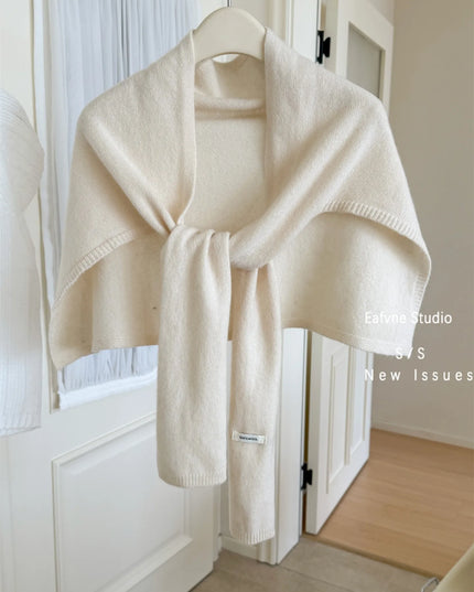 Women’s Wool Triangle Scarf