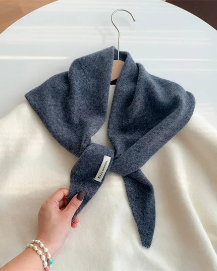 Women’s Wool Triangle Scarf