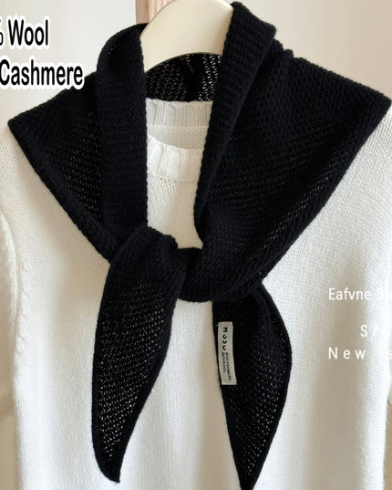 Women’s Wool Triangle Scarf