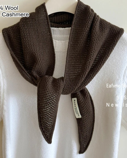 Women’s Wool Triangle Scarf