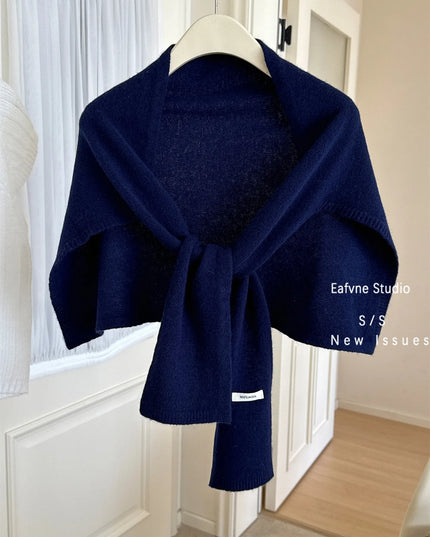 Women’s Wool Triangle Scarf