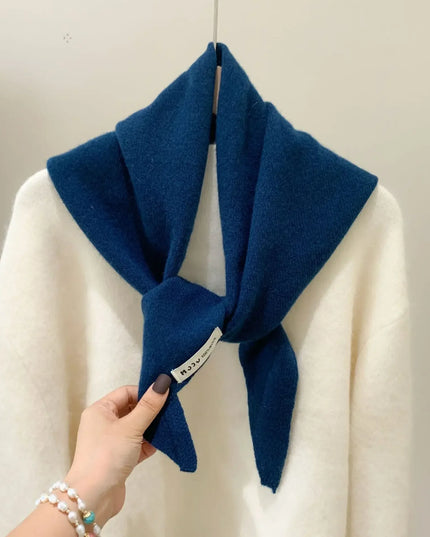 Women’s Wool Triangle Scarf